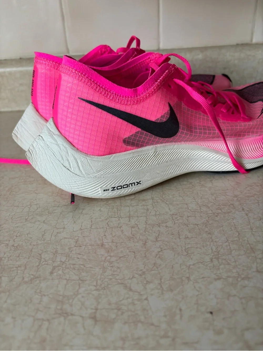 Nike ZoomX Vaporfly NEXT% Pink Blast Running Shoes Size 7.5 Men’s / 9 Women’s - Picture 6 of 11